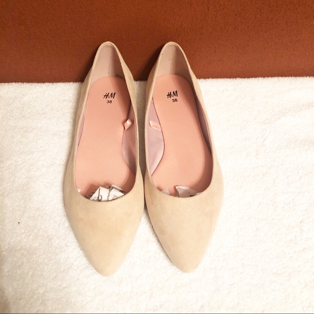 H&M pointy toe flats